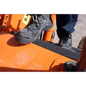 Csúszásgátló munkagépekre, normál érdes